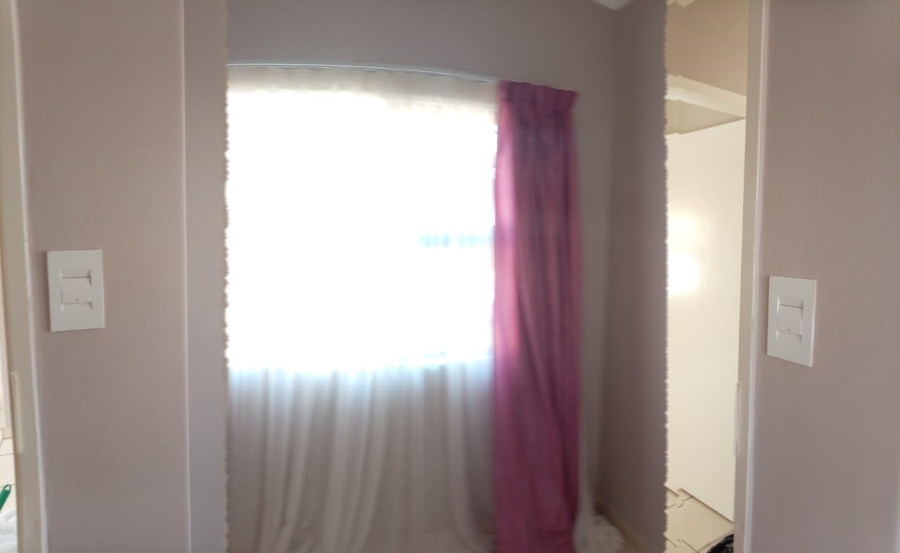 2 Bedroom Property for Sale in Ikageng North West